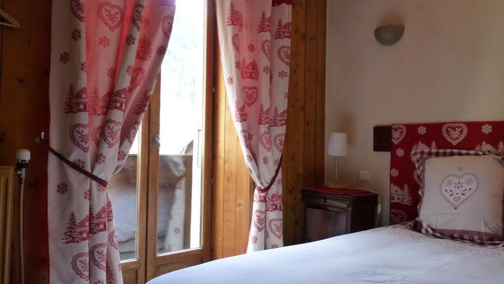 Auberge Des Gorges Servoz Eksteriør bilde